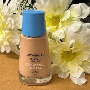 COVERGIRL Clean Matte Liquid Foundation - Ivory 505 NEW